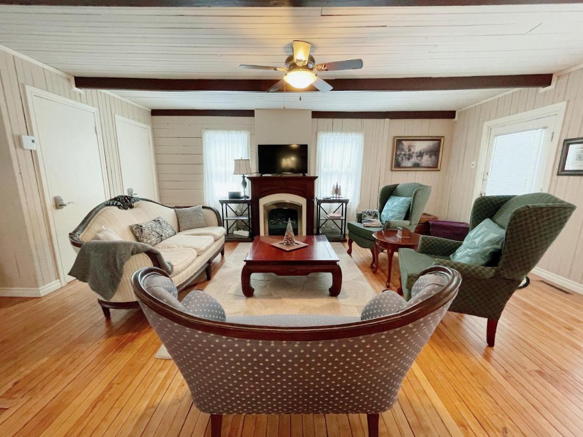 הוילה Saint Roch de Mekinac Chalet Centenaire Mauricie מראה חיצוני תמונה